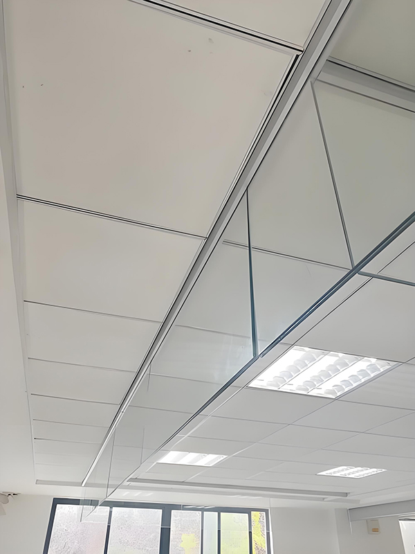 延安玻璃延安挡烟垂壁