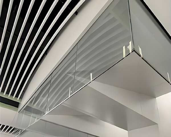 延安玻璃延安挡烟垂壁