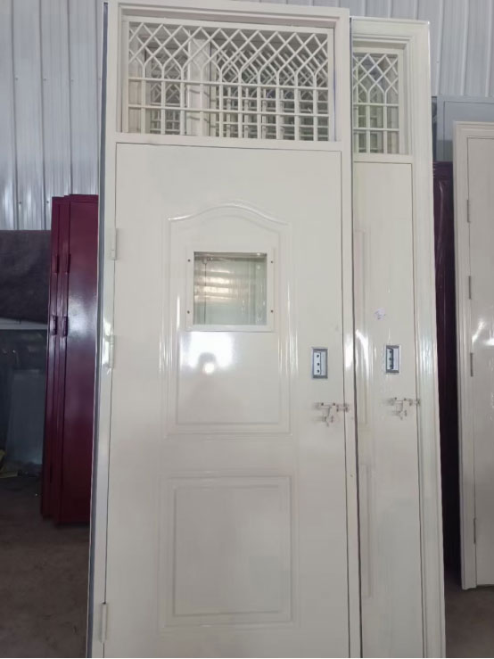 延安学校教室门